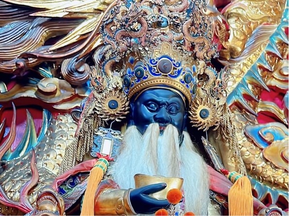 右廂殿